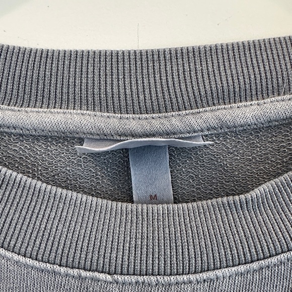 Colsie Oversized Sweatshirt - Picture 5 of 7